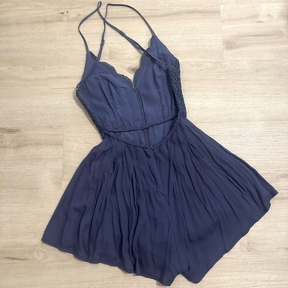 Lulus indigo backless lace romper - Picture 5 of 7